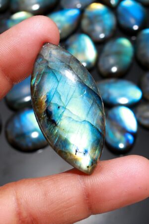 Natural Labradorite Tumbled Stones – Rainbow Sparkling Crystals from Madagascar