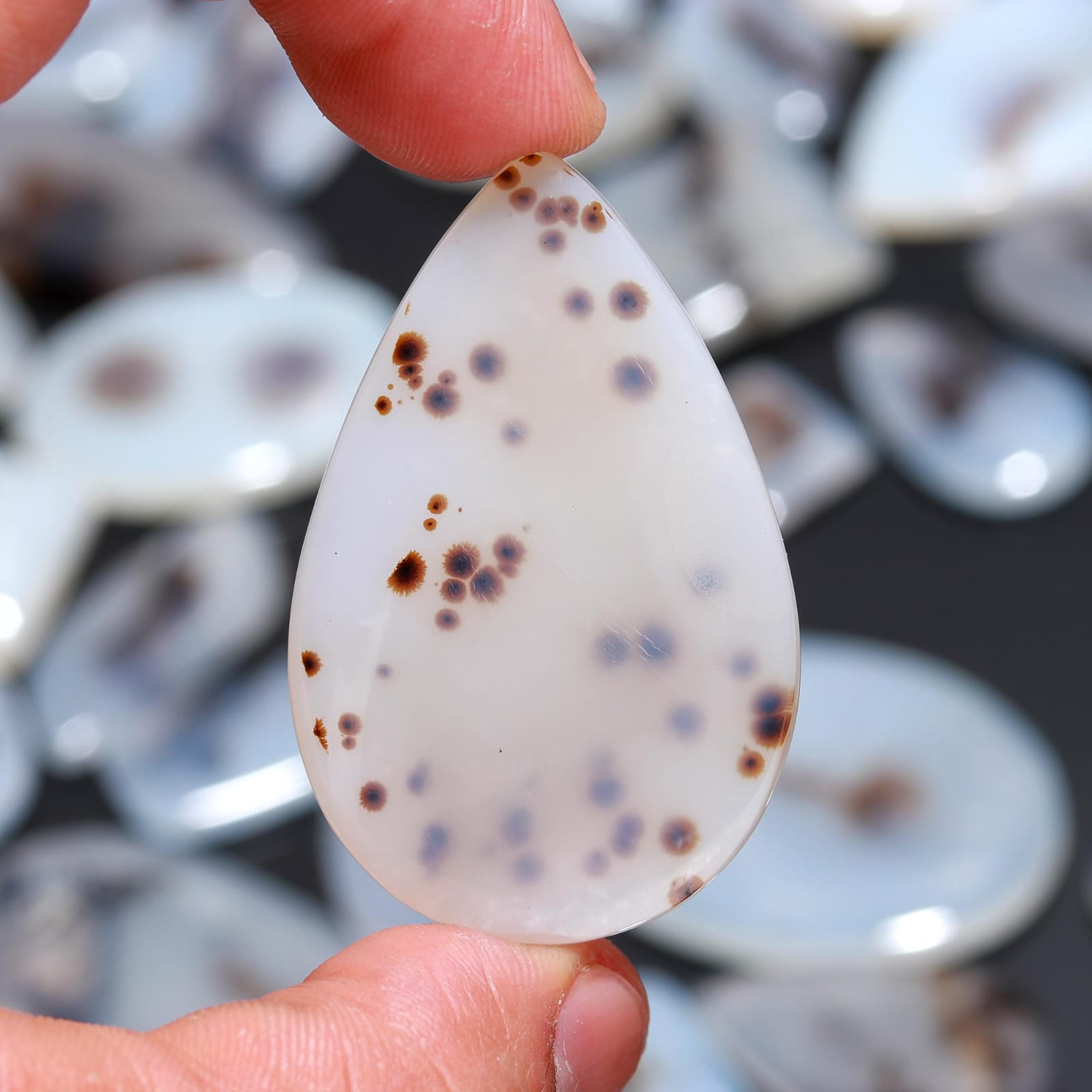 Natural Scenic Agate – Landscape-Like Healing Crystal from India