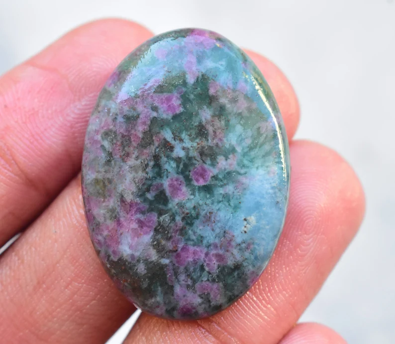 Ruby Kyanite Cabochon / Top Selection Ruby Kyanite Gemstone / Oval Shape / 36.60 Ct. / 33x24x4 mm / Loose Gemstone G-773