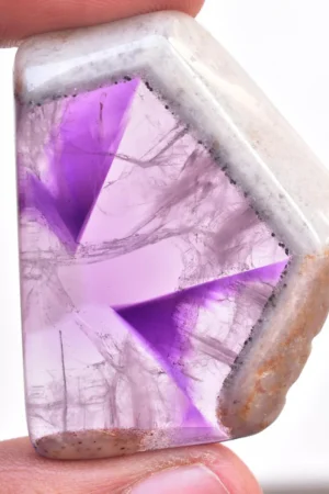 Star Amethyst Slice / Purple Star Trapiche Amethyst Slice (Polished) / Freeform Shape / 104.10 Ct. / 42x33x8 mm / Loose Gemstone / I-569