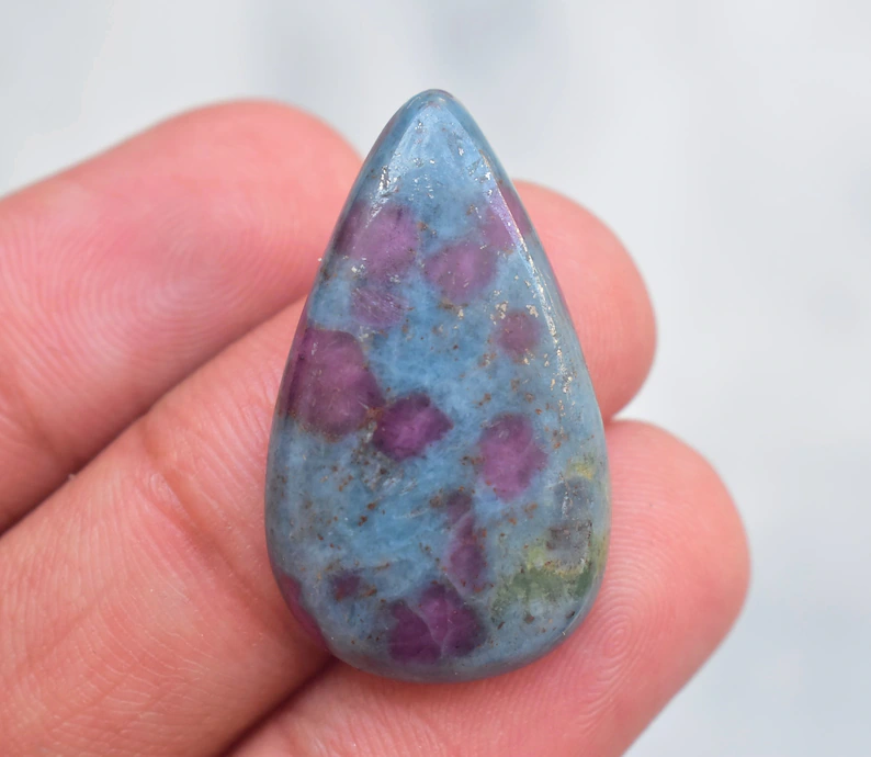 Ruby Kyanite Cabochon / Top Selection Ruby Kyanite Gemstone / Oval Shape / 56.10 Ct. / 36x22x7 mm / Loose Gemstone G-782