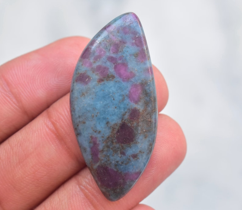 Ruby Kyanite Cabochon / Top Selection Ruby Kyanite Gemstone / Freeform Shape / 41.00 Ct. / 43x20x4 mm / Loose Gemstone I-651