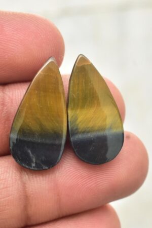 Title: Tiger Eye Pair Cabochon / Tiger Eye Pair Gemstone / Pear Shape / 18.80 Ct. / 25x12x4 mm. / Loose Gemstone / Q-172