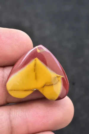 Red Mookaite Cabochon / Red Mookaite Gemstone / For jewelry / Heart Shape / 27.20 ct. / 24x27x5 mm. / Loose Gemstone / Q-130