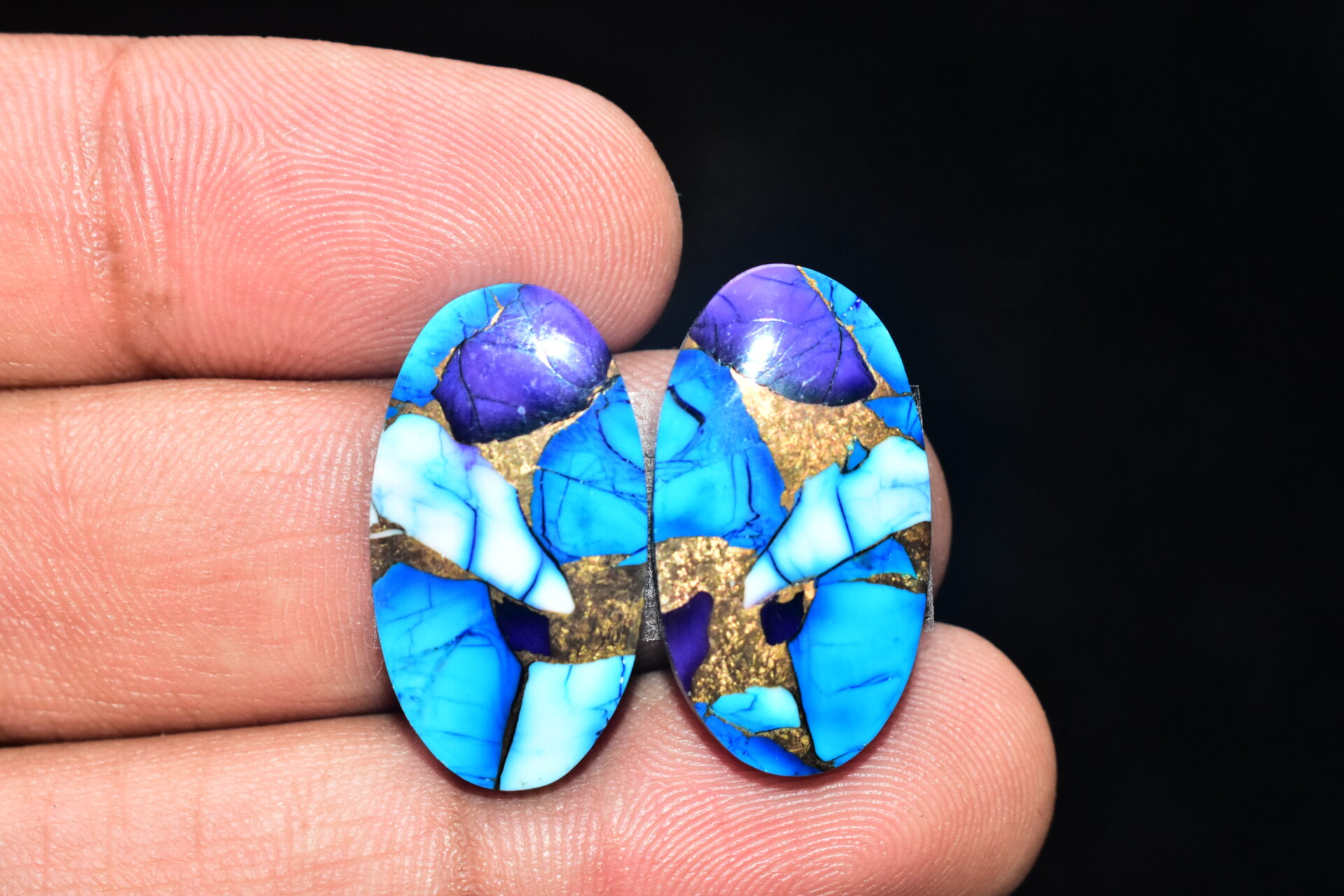 Blue Copper Turquoise Pair Cabochon / Turquoise Pair Cabochon / Oval Shape / 31.15 ct. / 25x14x4 mm. / Loose Gemstone / Q-631