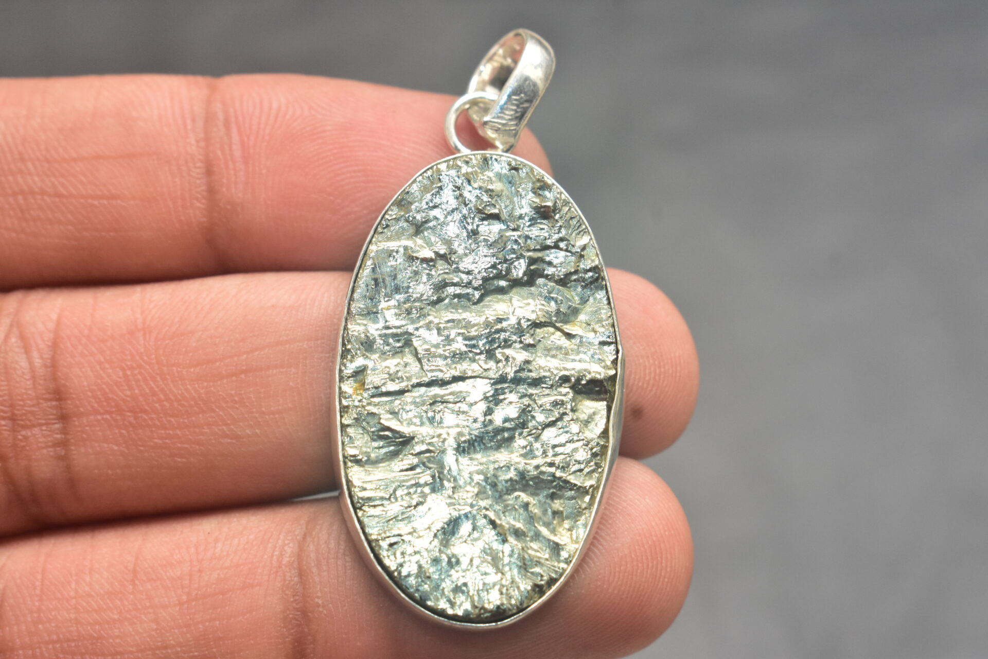 Pyrite Cabochon / Plated Silver Pendant / For Jewelry / Oval Shape / Loose Gemstone Jewelrys A-258