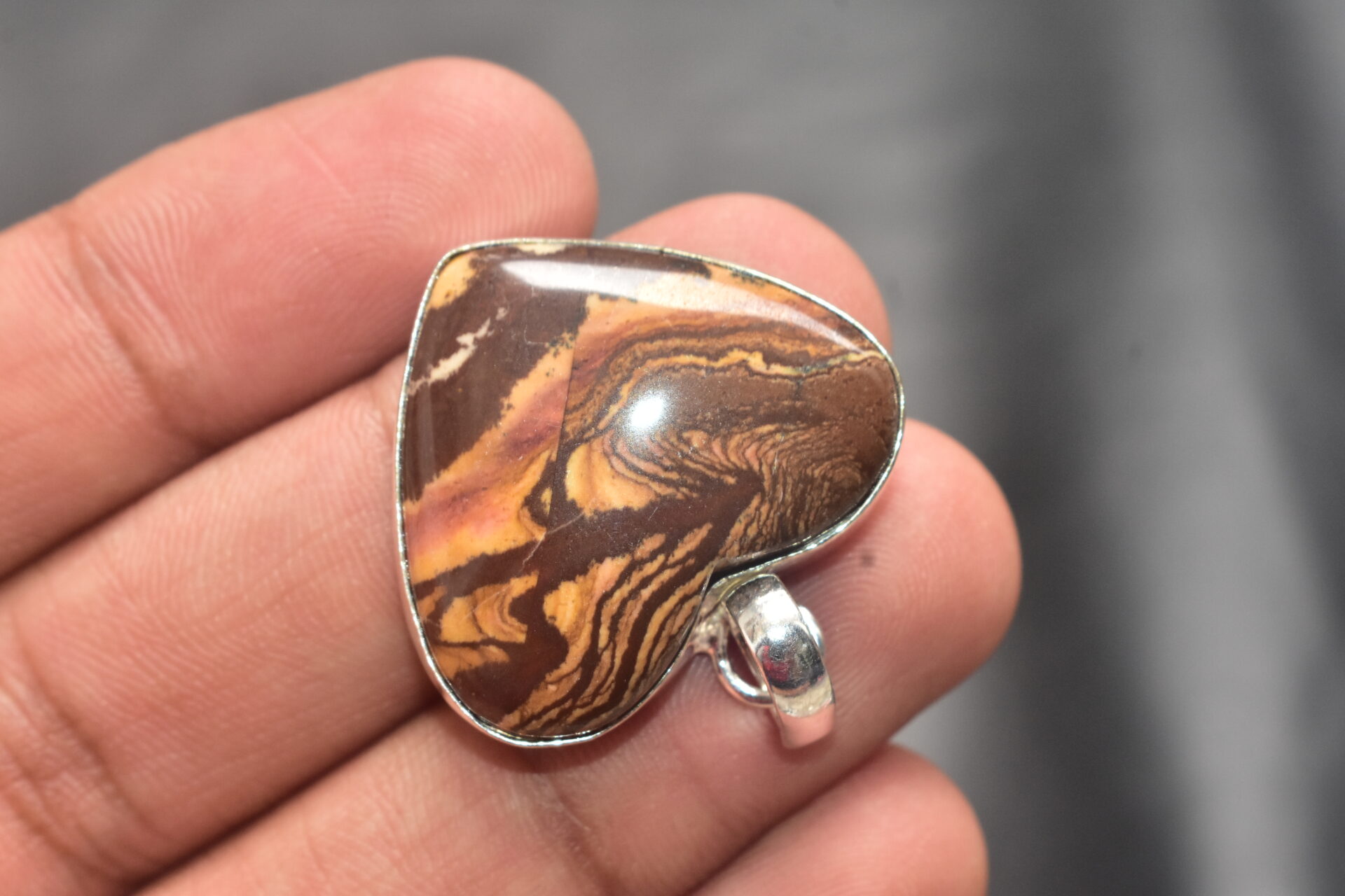 Outback Jasper Cabochon / Plated Silver Pendant / For Jewelry / Heart Shape / Loose Gemstone Jewelrys A-289 - Image 3