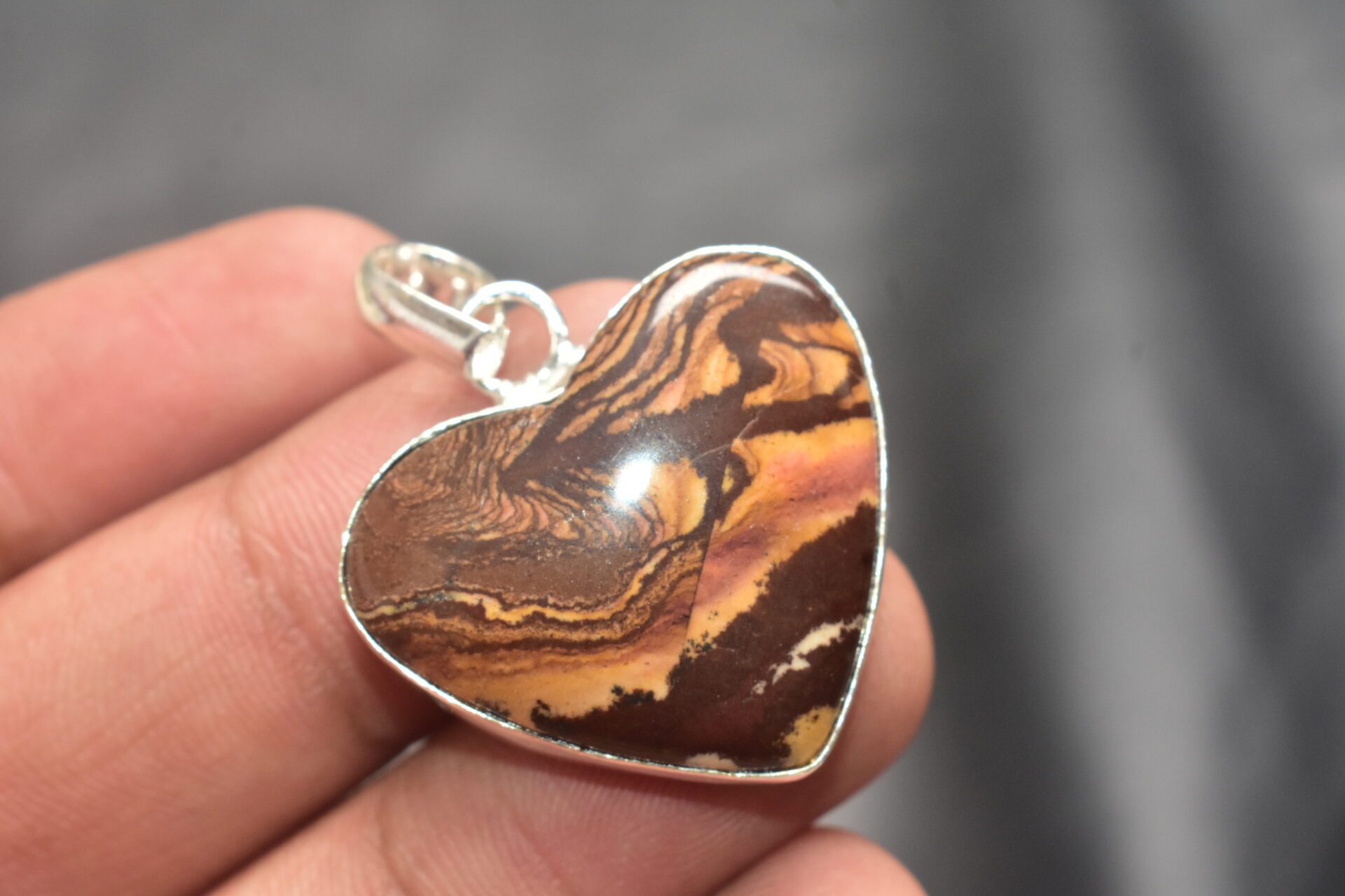 Outback Jasper Cabochon / Plated Silver Pendant / For Jewelry / Heart Shape / Loose Gemstone Jewelrys A-289 - Image 4