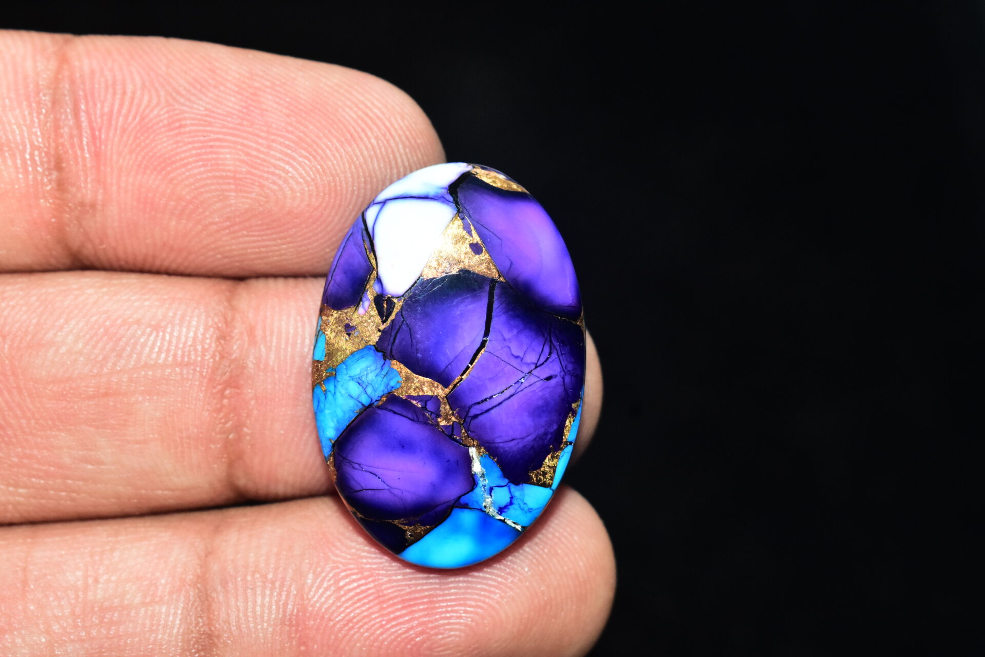 Blue Copper Turquoise Cabochon / Turquoise Cabochon / Oval Shape / 26.05 ct. / 29x19x5 mm. / Loose Gemstone / Q-600