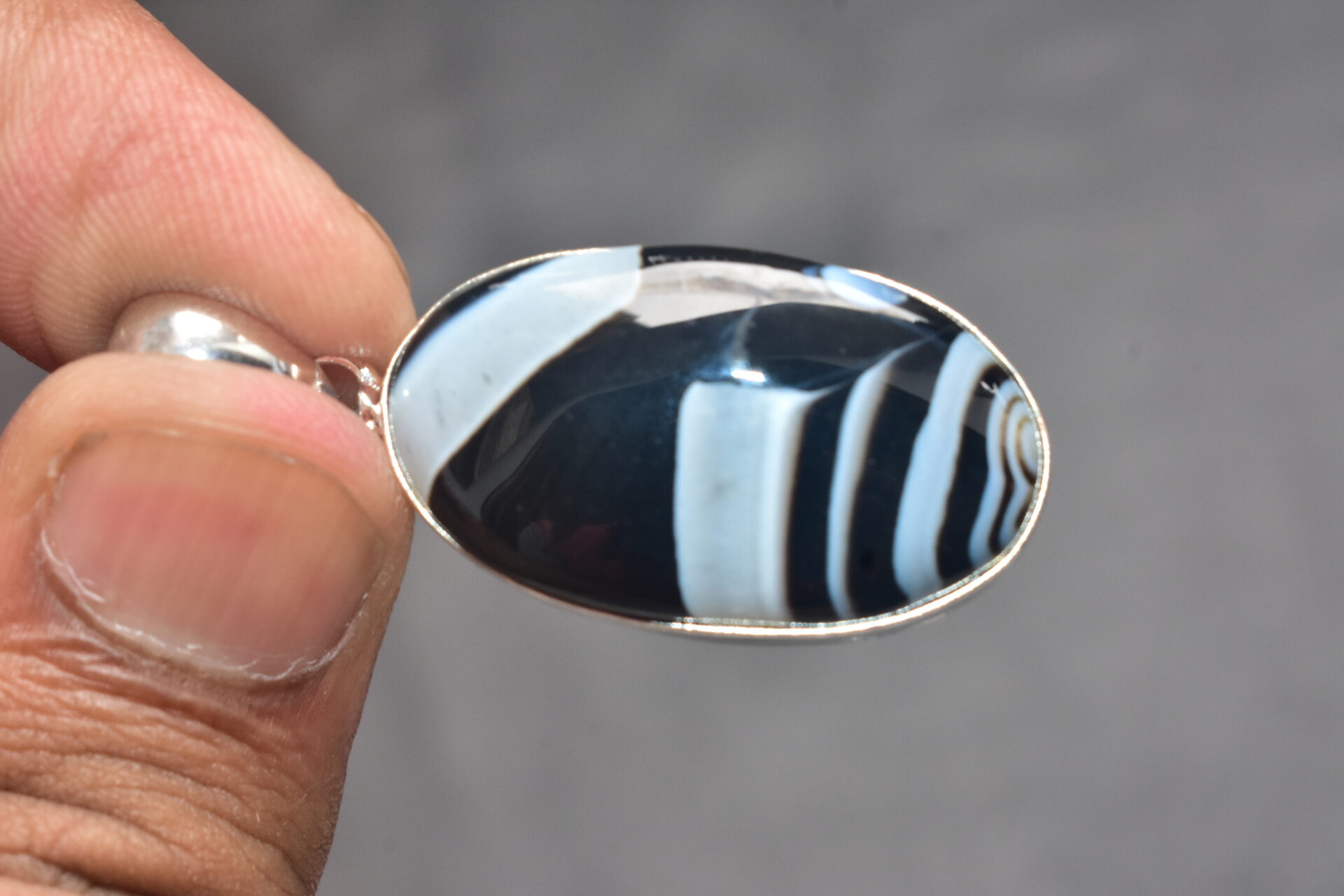 Black Banded Agate Cabochon / Plated Silver Pendant / For Jewelry / Oval Shape / Loose Gemstone Jewelrys A-286 - Image 5