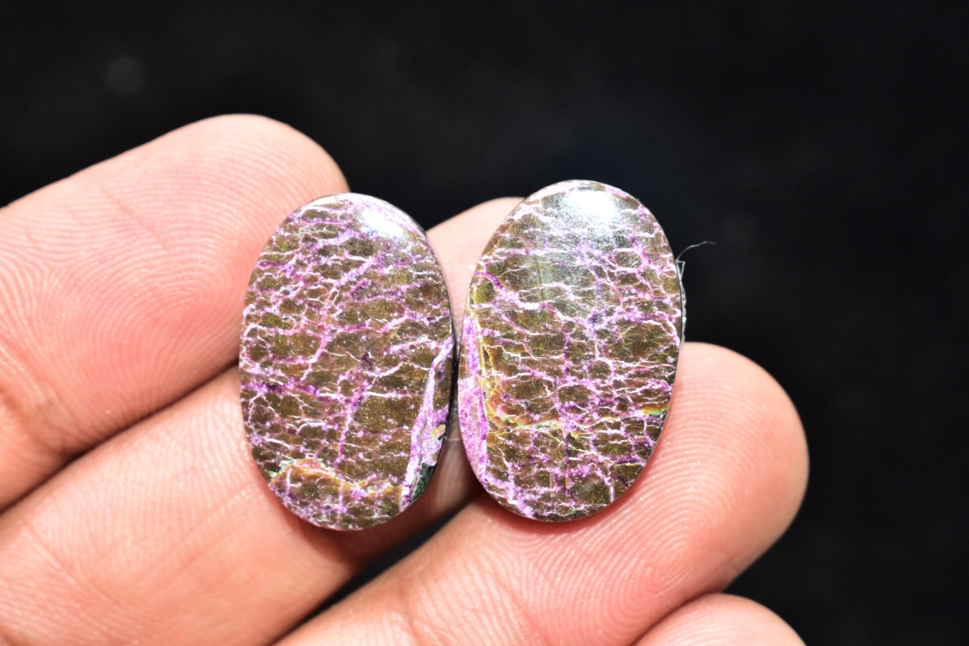 Stichtite With Serpentine Pair Cabochon / Stichtite With Serpentine Gemstone / Oval Shape / 24.95 Ct. / 22x14x4 mm. / Loose Gemstone / Q-844