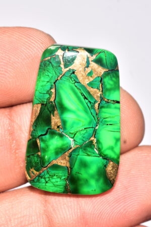 Green Dahlia Copper Turquoise Cabochon / Green Dahlia Copper Turquoise Gemstone / Freeform Shape / 33.20 Ct. / 30x19x5 mm. / Q-942