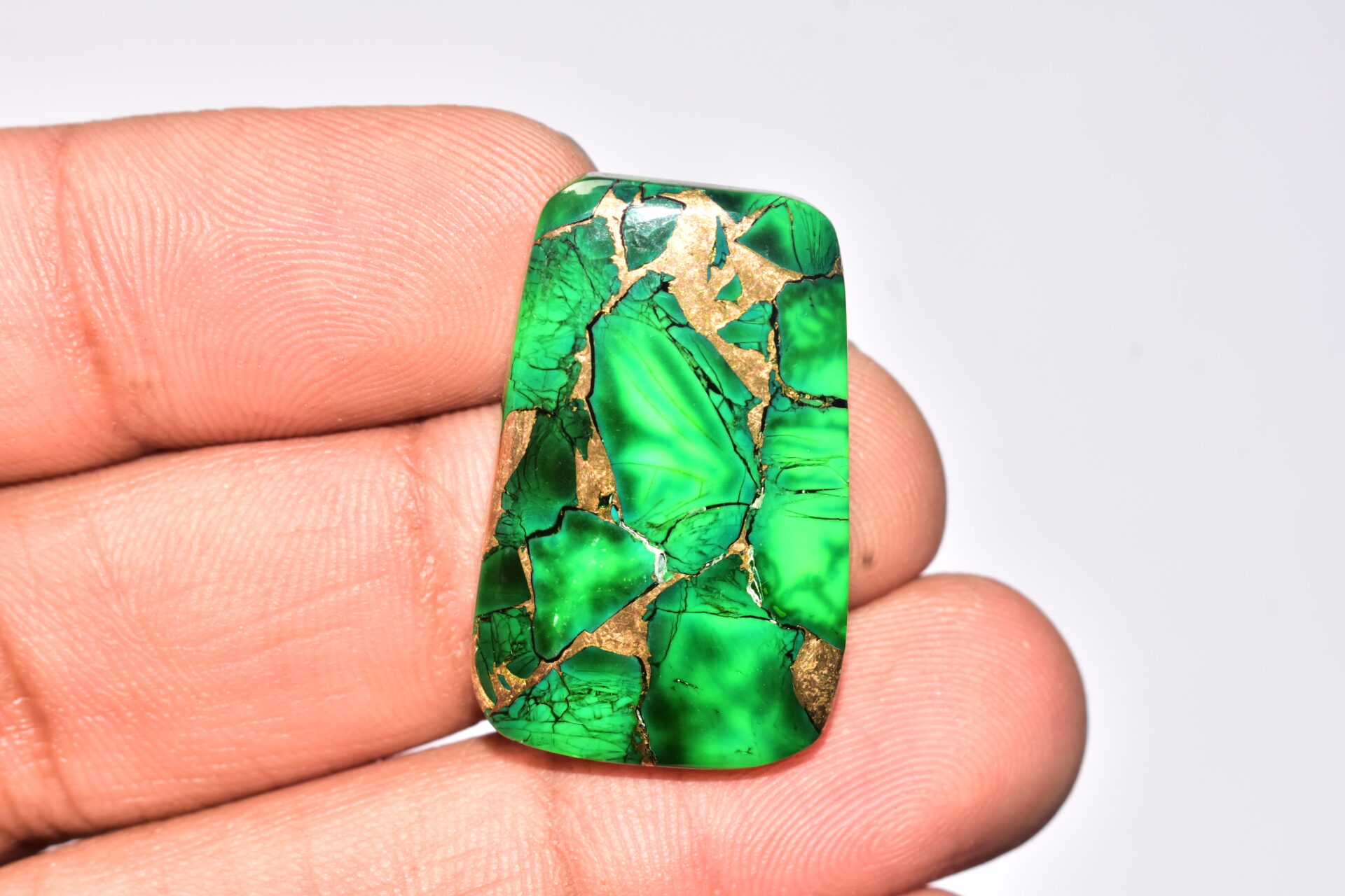 Green Dahlia Copper Turquoise Cabochon / Green Dahlia Copper Turquoise Gemstone / Freeform Shape / 33.20 Ct. / 30x19x5 mm. / Q-942