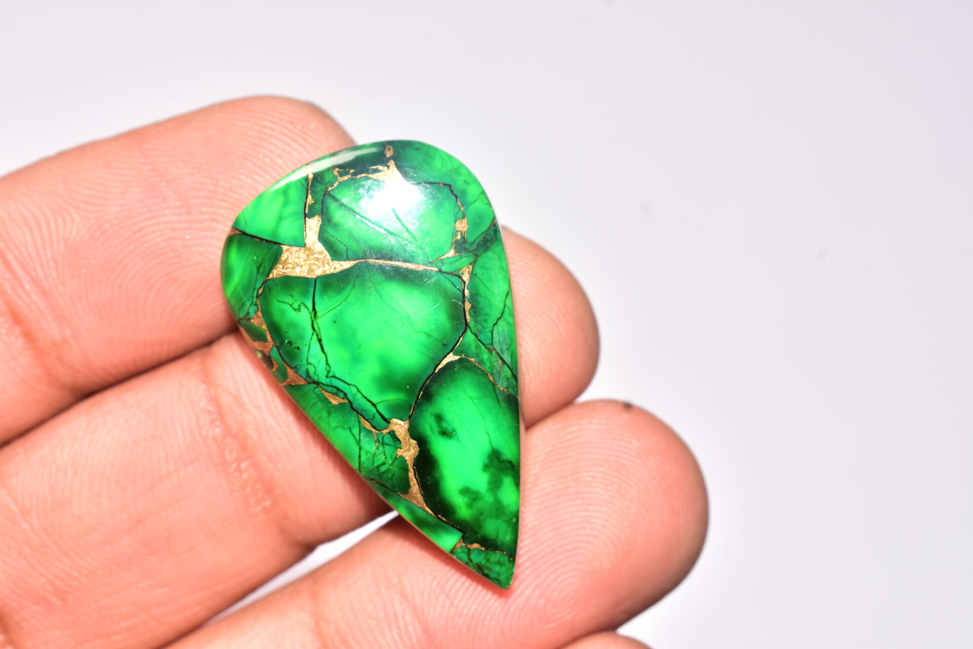 Green Dahlia Copper Turquoise Cabochon / Green Dahlia Copper Turquoise Gemstone / Pear Shape / 26.15 Ct. / 33x20x5 mm. / Q-941 - Image 2