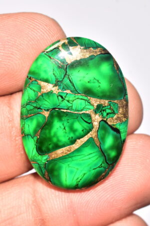 Green Dahlia Copper Turquoise Cabochon / Green Dahlia Copper Turquoise Gemstone / Oval Shape / 37.05 Ct. / 31x22x5 mm. / Q-946
