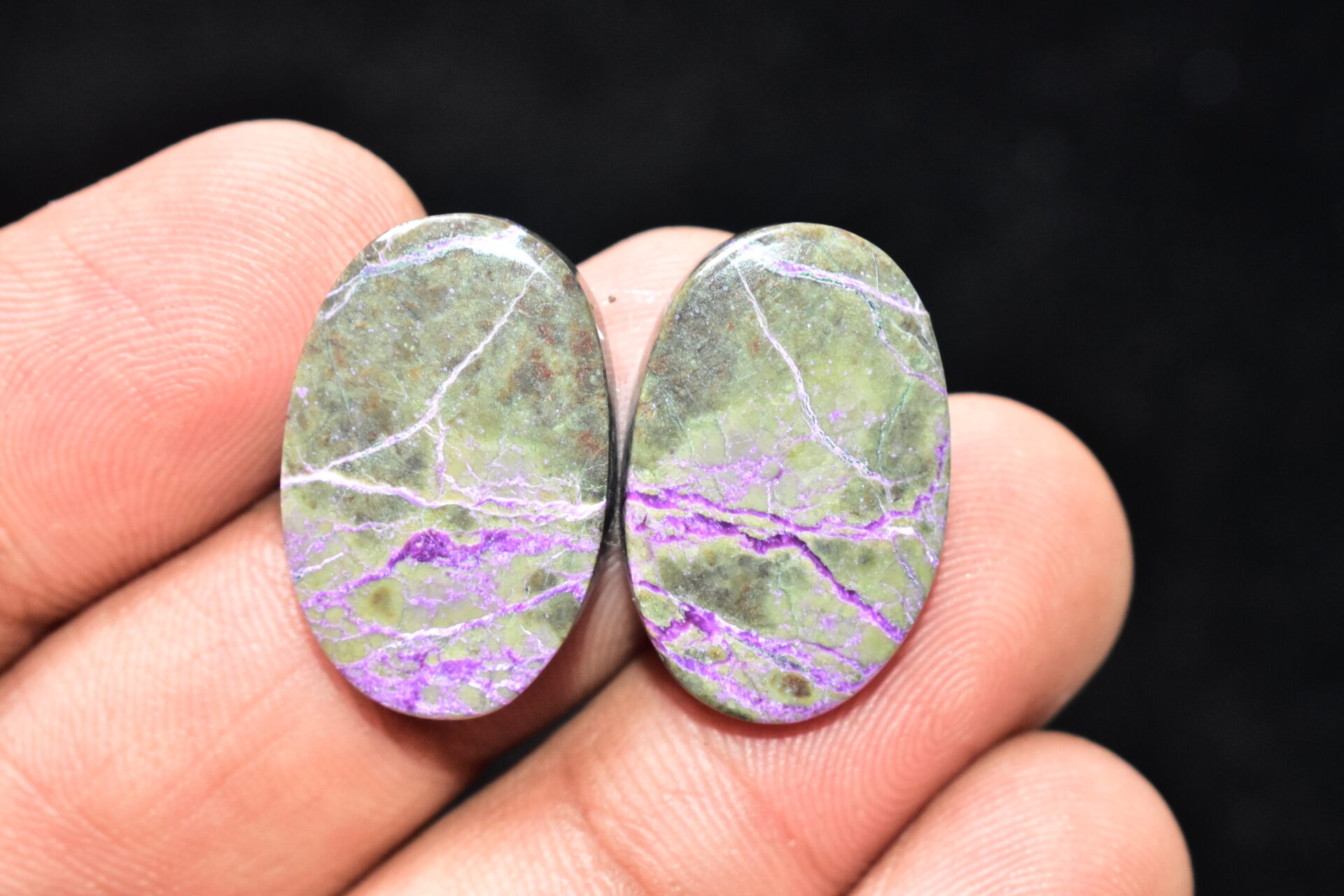 Stichtite With Serpentine Pair Cabochon / Stichtite With Serpentine Gemstone / Oval Shape / 23.45 Ct. / 23x15x4 mm. / Loose Gemstone / Q-850