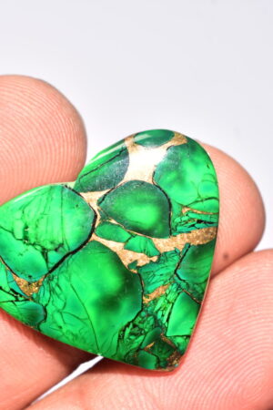 Green Dahlia Copper Turquoise Heart Cabochon / Green Dahlia Copper Turquoise Gemstone / Heart Shape / 23.60 Ct. / 22x25x5 mm. / Q-940