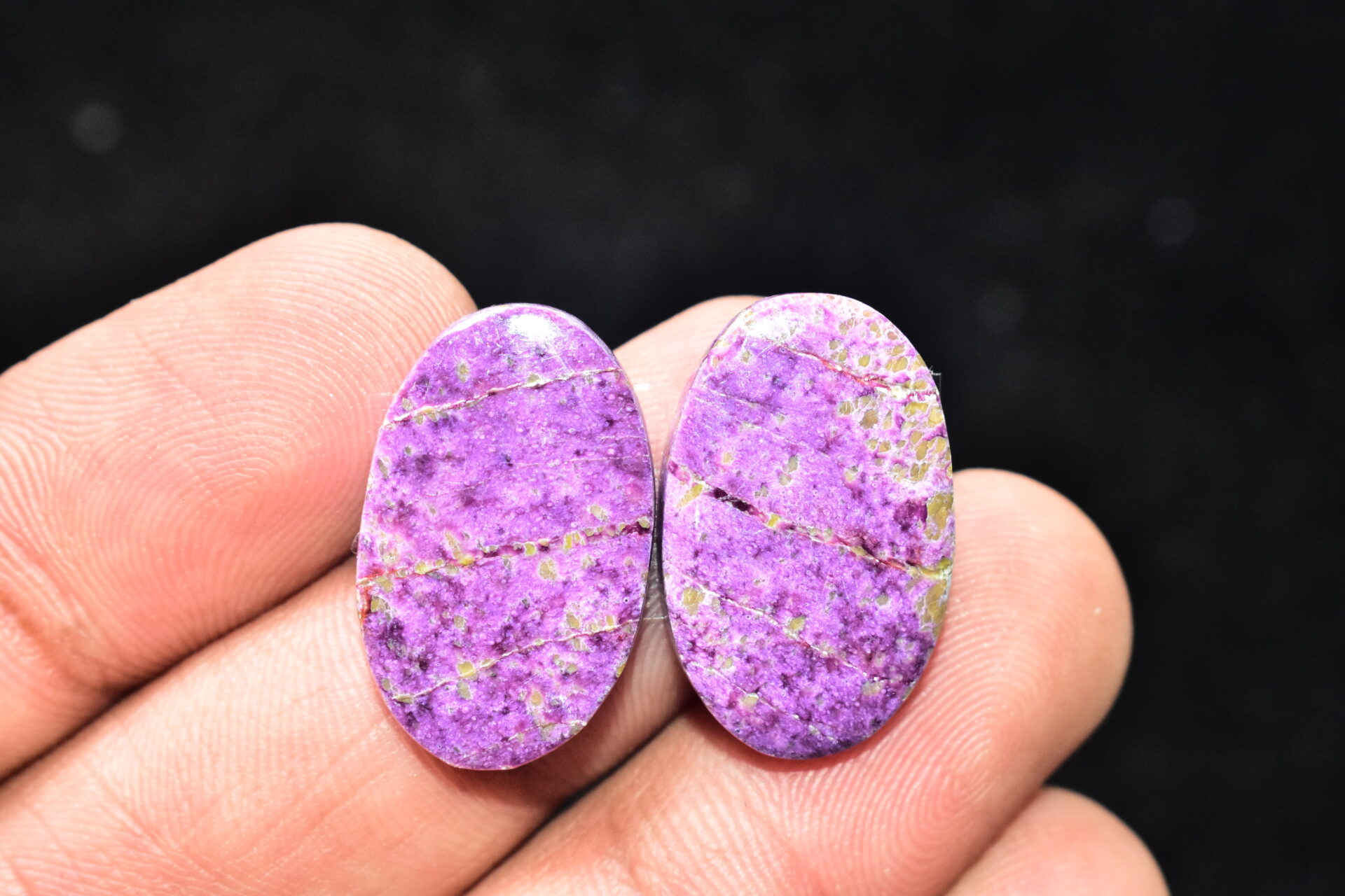 Stichtite With Serpentine Pair Cabochon / Stichtite With Serpentine Gemstone / Oval Shape / 19.10 Ct. / 23x14x4 mm. / Loose Gemstone / Q-861 - Image 2
