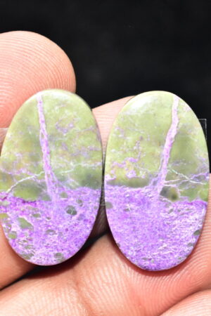 Stichtite With Serpentine Pair Cabochon / Stichtite With Serpentine Gemstone / Oval Shape / 28.35 Ct. / 23x14x4 mm. / Loose Gemstone / Q-858