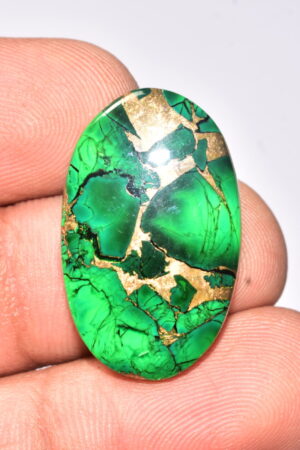 Green Dahlia Copper Turquoise Cabochon / Green Dahlia Copper Turquoise Gemstone / Oval Shape / 21.30 Ct. / 28x17x4 mm. / Q-948